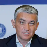 Primarul din Sinaia, anchetat pentru corupție, sub control judiciar pe cauțiune de 600.000 lei - Foto: Facebook/Vlad Oprea