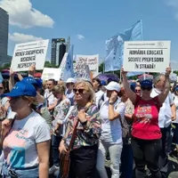 Părinții cer un compromis în favoarea elevilor pentru a susține examenele - Foto: NewsWeek România