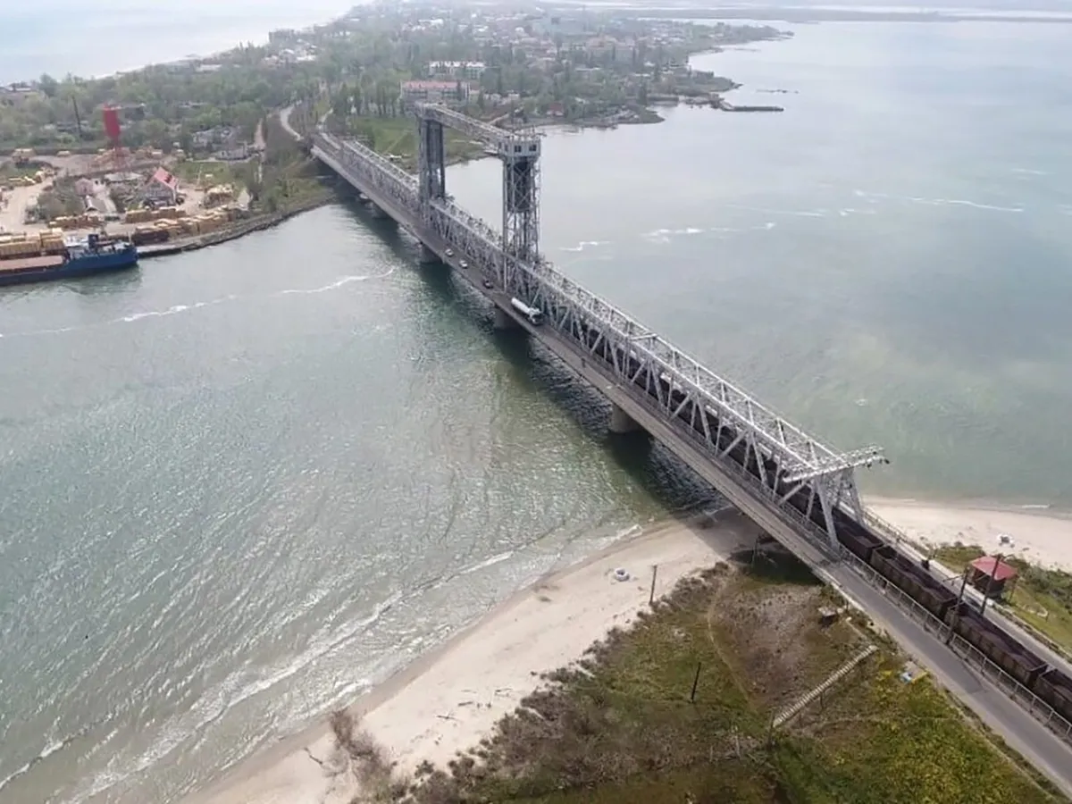 Rusia a izolat Odesa de Moldova și România. A avariat un pod peste Nistru, tăind aprovizionarea cu arme