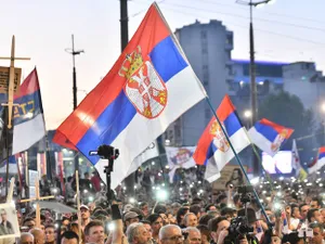 Protest în Serbia. Peste 140.000 de oameni au ieșit în stradă pentru a cere alegeri anticipate - Foto: Profimedia Images