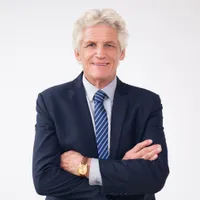 Mii de români puși să aleagă între pensie și salariu. De ce cumulul celor 2 nu mai e posibil? Foto: Freepik (fotografie cu caracter ilustrativ)