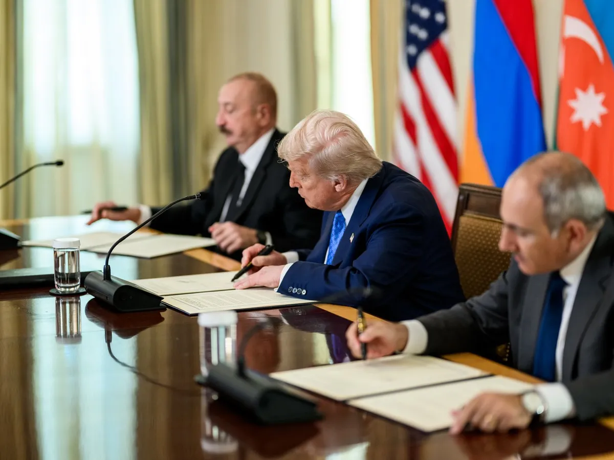 Trump i-a primit pe președintele Azerbaidjanului, Ilham Aliyev, și pe prim-ministrul Armeniei, Nikol Pashinyan, la Casa Albă