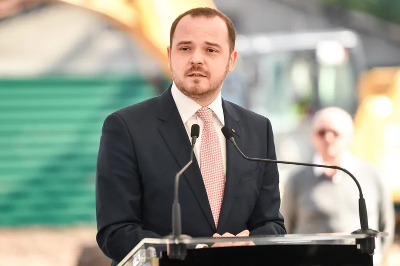 Ministrul Sănătăţii, Alexandru Rogobete - Foto: Facebook/Alexandru Rogobete  (Rogobete)