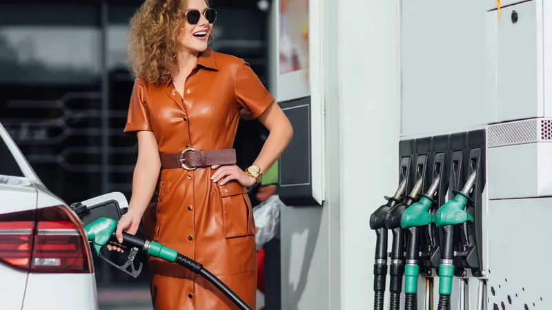 Vremuri grele pentru șoferi: Poluarea va scumpi benzina și motorina. Frânele și pneuri să fie ECO - Foto: Freepik - Foto: Freepik