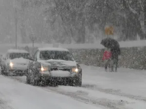 METEO România, sub cod galben de viscol, ninsori și ger. - Foto: Profimedia images