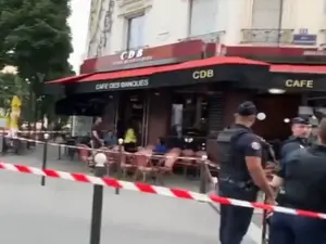 Un mort și mai mulți răniți șofer a intrat cu mașina în terasa unei cafenele din Paris - Foto: X/ @upuknews1