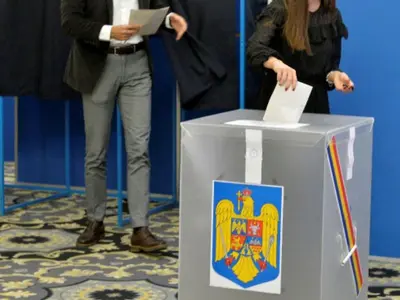 Femeile, mai multe la vot decât bărbații/FOTO: hotnews.ro