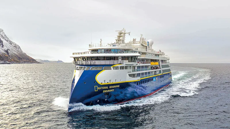 Schimbare, La bordul navei polare Endurance (Arctica, Antarctica)