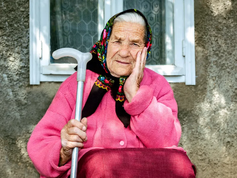 Bolojan, examen cu agențiile de rating. Fără pensie din toamnă dacă picăm la „junk” - Foto: Freepik