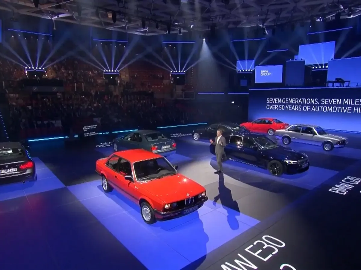 Cele 7 generații BMW Seria 3 - Foto: captură video