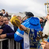 „Verdictul” lui ÎPS Teodosie despre concubinaj: „În slujba celui rău”. Tatuajele, „o schimonosire” - Foto: INQUAM PHOTOS / Costin Dincă - Imagine cu rol ilustrativ