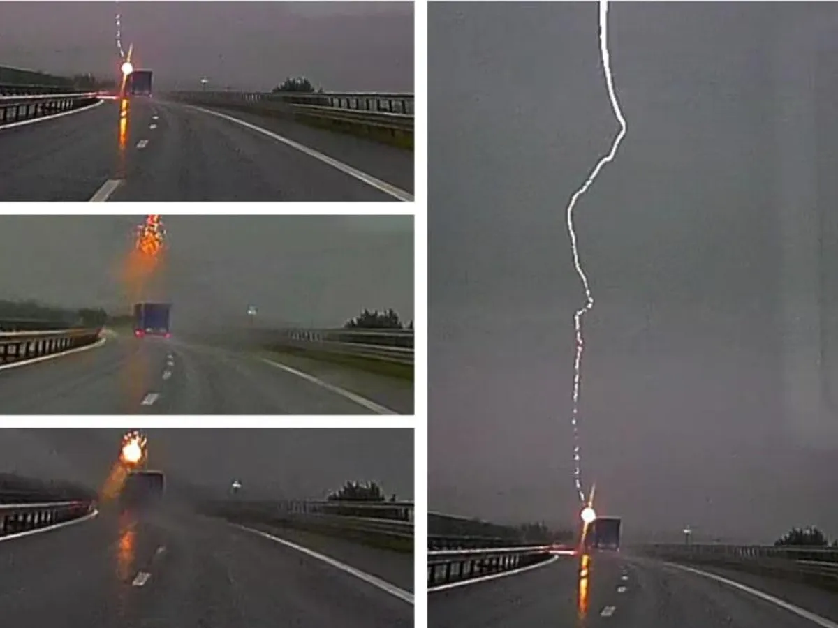 TIR-ul lovit de fulger - Foto: Observatornews