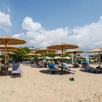 Vacanță în Halkidiki? Cât costă să mergi la plajă: bere - 5 €, cola – 3,5 €, șezlong GRATIS - Foto: Facebook/Forum Halkidiki