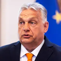 Viktor Orban, la întâlnirea de la Bratislava, cu omologul său slovac, Robert Fico - Foto: Profimedia Images