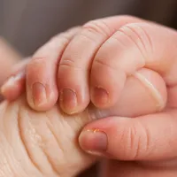 O fetiță nou-născută a murit a doua zi după ce a venit pe lume. Din cauza medicilor, spun rudele - Foto: Profimedia / imagine cu caracter ilustrativ