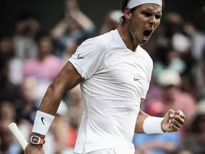 Rafael Nadal purtând ceasul Richard Mille în timpul unui joc