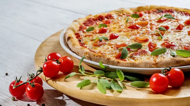 Vegetarieni vs carnivori: cine mănâncă mai multe produse ultraprocesate