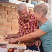 Peste câte zile intră banii pe cardul de alimente? Cine îi primește și ce venit trebuie să aibă? - Foto: Freepik