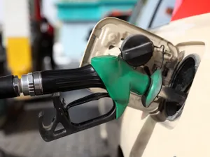 Scumpiri la benzină și motorină de la 1 august. Cât vor plăti românii pentru 1 litru de combustibil - Foto: Profimedia images