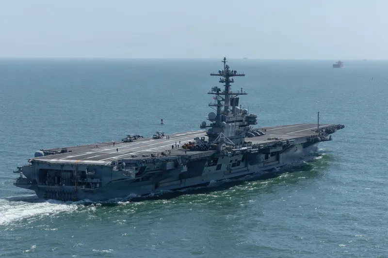portavionul USS George H.W. Bush