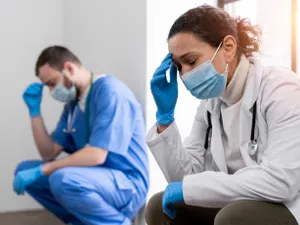 Cu ce boli se aleg medicii în faculate și rezidențiat: Există o credință că poți duce oricâte gărzi - Foto: Freepik (rol ilustrativ)