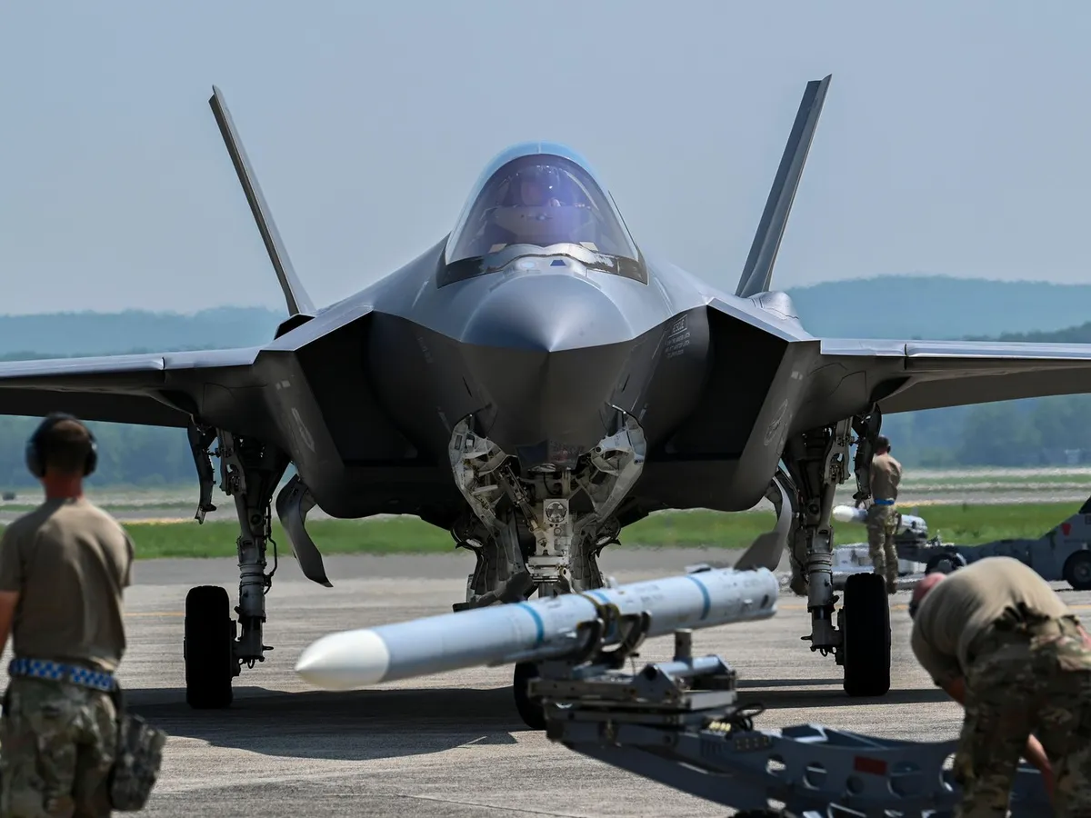 Înrmarea avioanelor F-35 - Foto: Profimedia Images