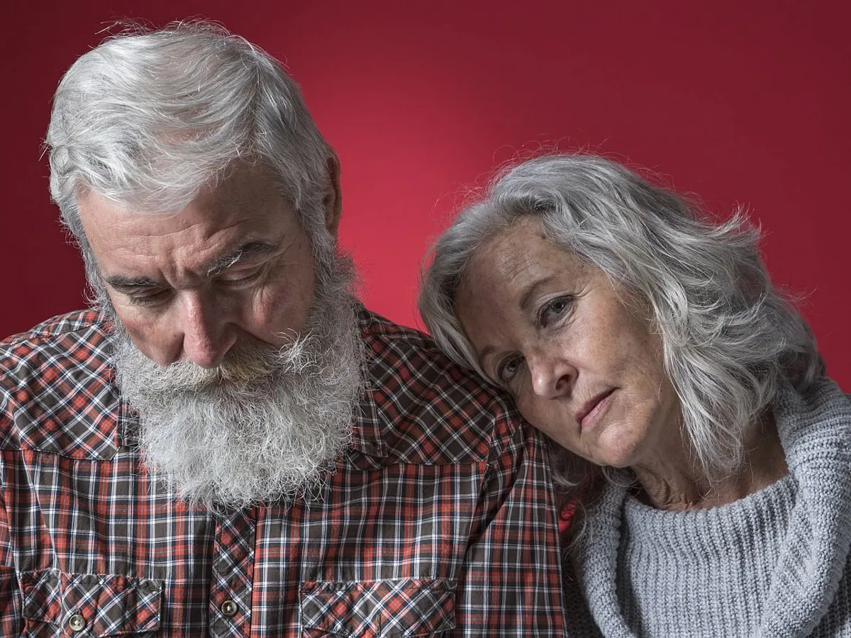 Cuplu de seniori supăraţi - Foto: Freepik/CC0