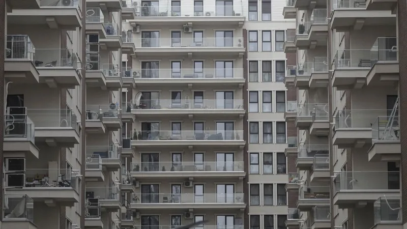 Unde sunt cele mai ieftine apartamente din Bucureşti? Cât costă ele? - Foto: INQUAM PHOTOS / Octav Ganea