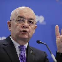 Emil Boc: „Primăria este nucleul în care se realizează toată administrația” - Foto: INQUAM Photos/ George Călin