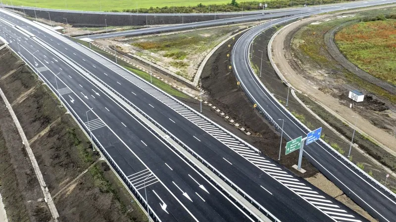 Autostrăzile din România sunt în topul european. Ce state importante depăşim anul acesta? - Foto: INQUAM PHOTOS/Casian Mitu