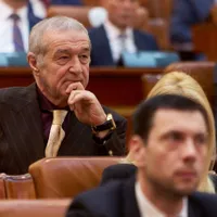 Gigi Becali i-a cerut iertare lui Nicușor Dan: „M-am înșelat în privința lui. Simion e istorie" - Foto: Profimedia images