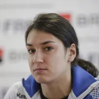 Cristina Neagu nu este la prima accidentare. Foto Inquam Photos/Octav Ganea