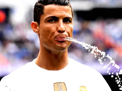 Cristiano Ronaldo își 