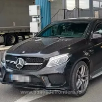 Mașini de lux, de peste 72.000 euro confiscate de polițiști în Timiș. Ce nereguli s-au descoperit? - Foto: Politia de Frontiera