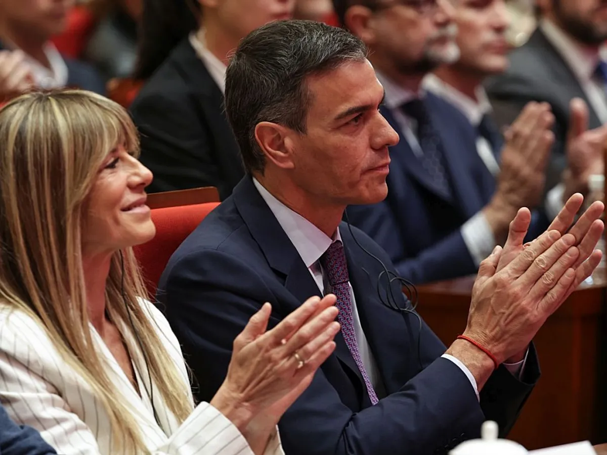 Cum îl distrug pe premierul socialist spaniol Pedro Sánchez scandalurile de corupţie din familie