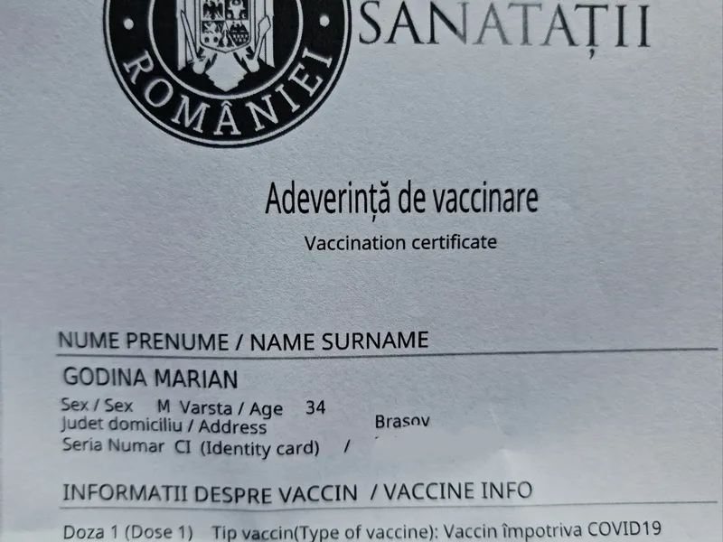 Adeverința de vaccinare a lui Marian Godină, publicată pe Facebook de acesta.