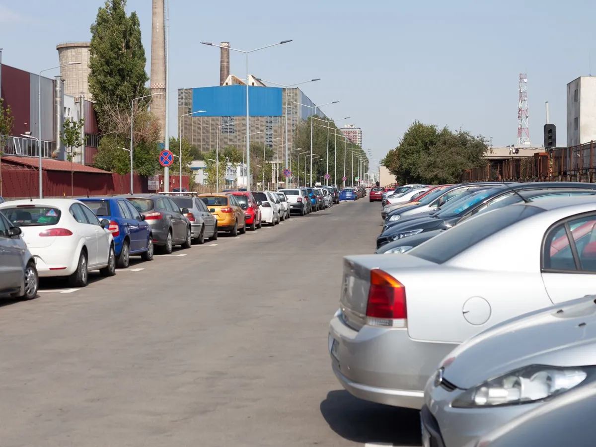 Primăria Sectorului 4 introduce abonamentul anual pentru parcarea publică stradală, la 593 de lei