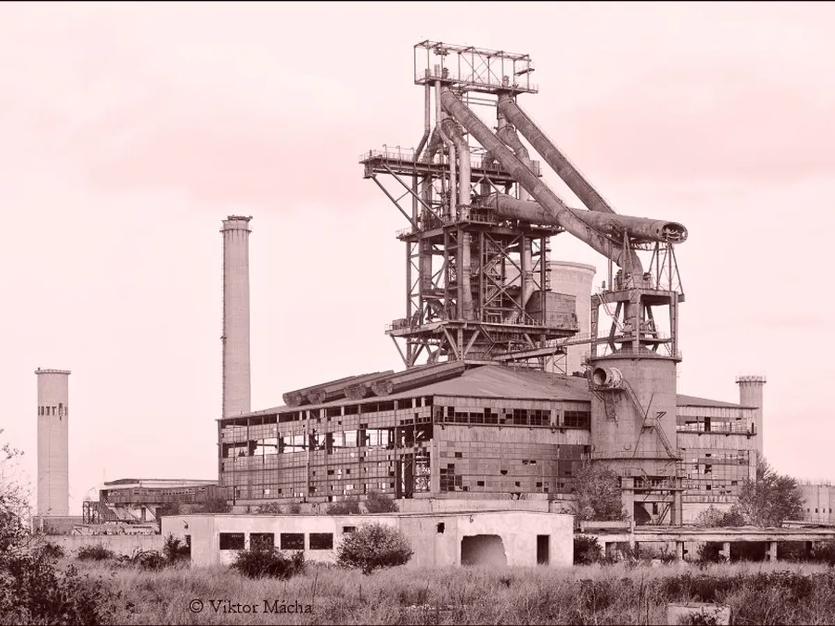 1200 de salariaţi, în pericol. O mare companie siderurgică din România cere protecţia statului - Foto: viktormacha.com