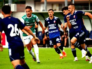 Bătaie la un club din SuperLigă? Doi jucători ar fi ajuns să se ia la pumni, după amicalul pierdut cu 1-5