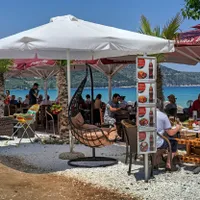 VIDEO Cu cât s-a scumpit vacanța în Thassos: Drumul costă minimum 200 €, mâncarea, 350 €/persoană / Profimedia