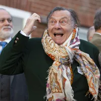 Barry Humphries era considerat o legendă a comediei din Marea Britanie - Foto: Profimedia Images
