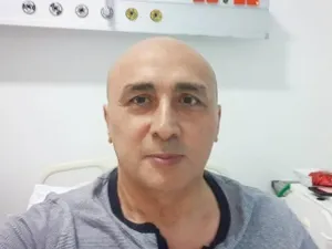 Cântărețul Marcel Pavel se îndoiește de existența coronavirusului, deși este tratat în spital pentru această boală. FOTO: Facebook