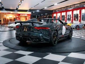 Producătorul auto Stellantis susține că tarifele lui Trump l-au costat 300 de milioane de euro - Foto: Pexels/egeardaphotos