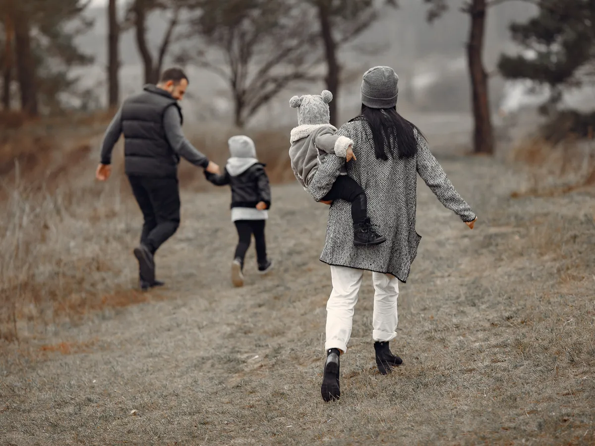 Familie - Foto: Freepik (Imagine cu rol ilustrativ)