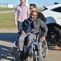 Un american și-a petrecut ultimii 43 de ani în închisoare a fost găsit nevinovat și eliberat/FOTO: kcur.org