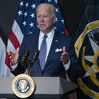 Biden lucrează la un plan pentru a-l opri pe Putin să intre în Ucraina