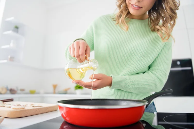 Ingredientul ascuns din bucătărie care provoacă coșuri. Nu este mâncarea, ci doar acest ingredient - Foto: Freepik