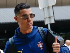 Cristiano Ronaldo trăiește ca un robot! Somn pe o saltea de 33.000 de euro, dieta de 3200 de calorii și de ce își vopsește unghiile în negru