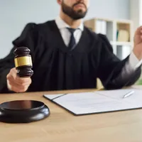 Procurorul care a încercat să mușamalizeze dosarul unui preot acuzat de viol rămâne în arest -  - Foto: Profimedia Images (imagine cu rol ilustrativ)