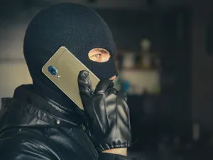 Nouă tentativă de fraudă pentru antreprenori. Cine sună de la bancă și cere bani? - Foto: Arhiva